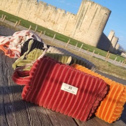 Trousse de toilette en velours côtelé
