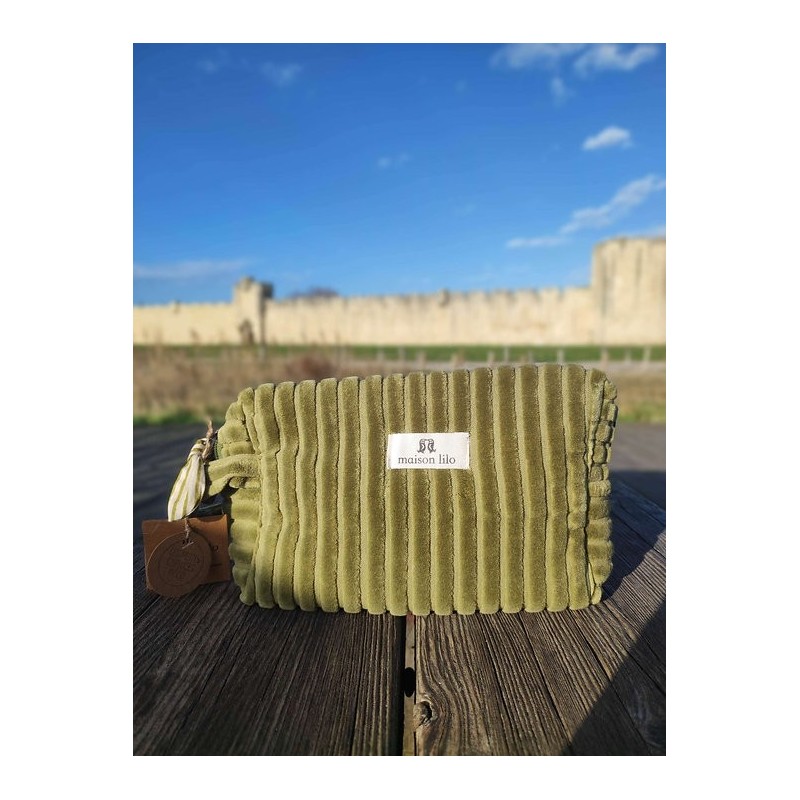Trousse de toilette en velours côtelé